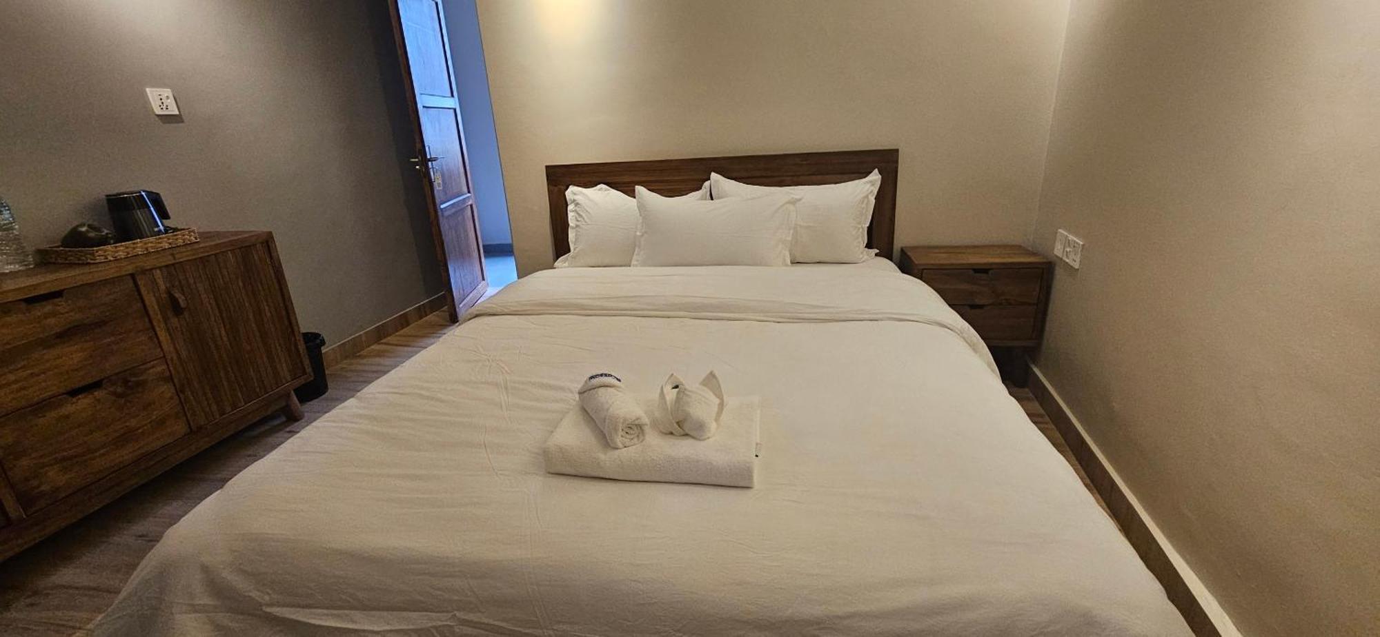 Hotel Blossom Pokhara Exterior photo
