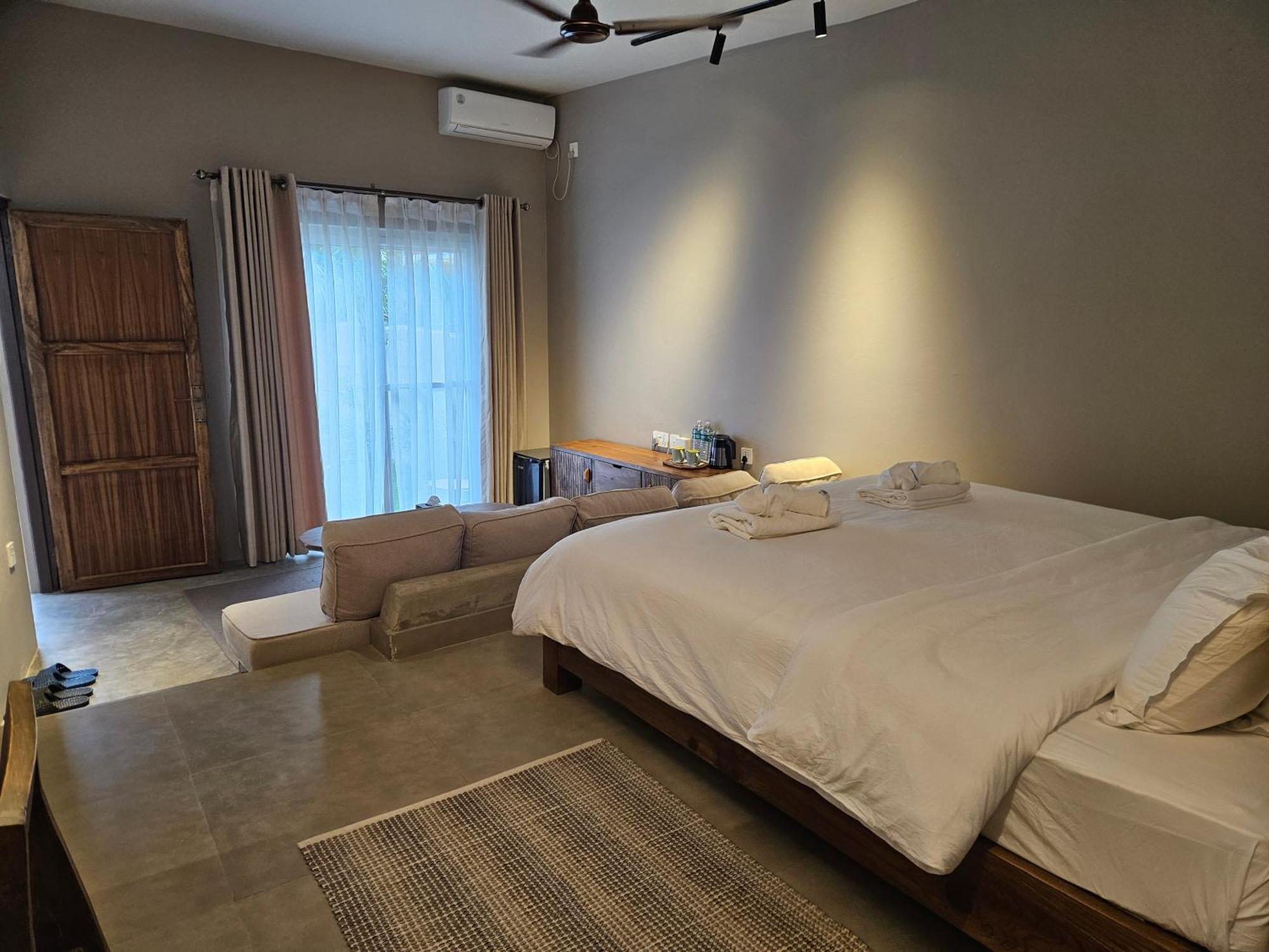 Hotel Blossom Pokhara Exterior photo