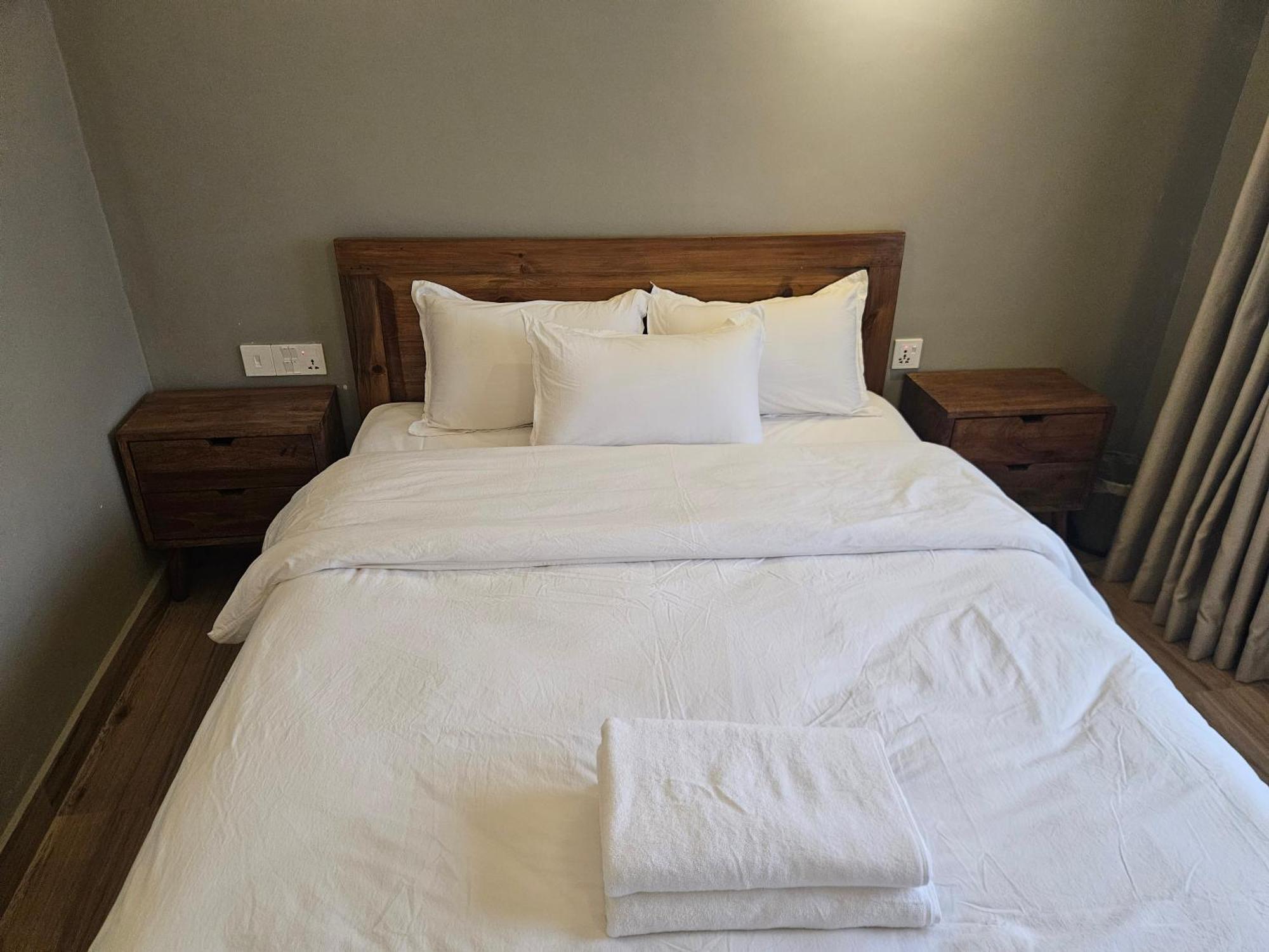 Hotel Blossom Pokhara Room photo